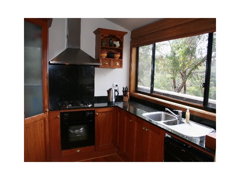 66 Urana Road, Yarrawarrah NSW 2233