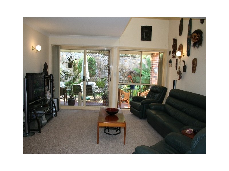 3/2 Wollybutt Road, Engadine NSW 2233