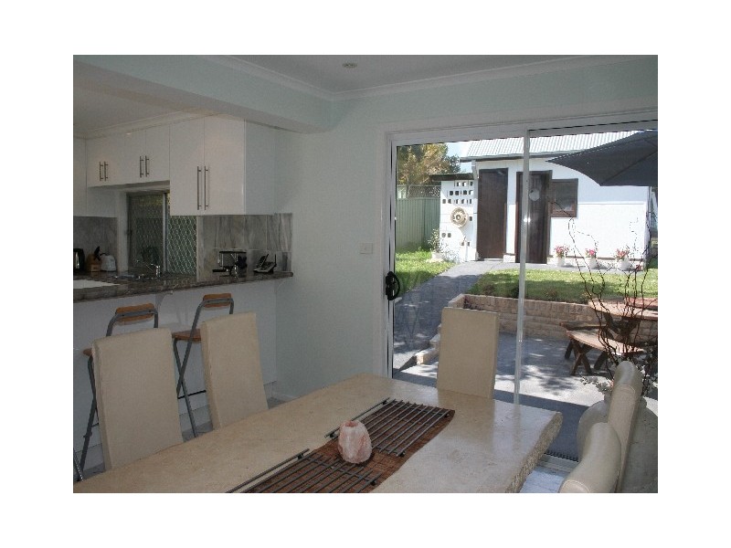 4 Hakea Street, Yarrawarrah NSW 2233