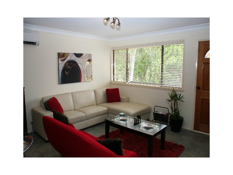 4 Glenora Road, Yarrawarrah NSW 2233
