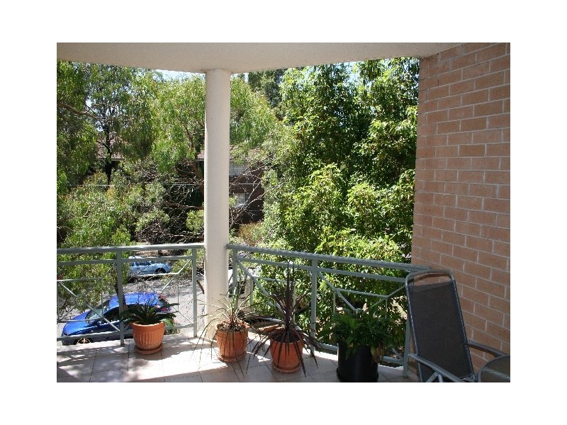 18/103 Flora Street, Sutherland NSW 2232