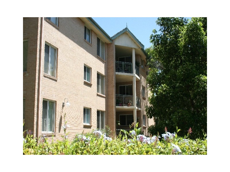 18/103 Flora Street, Sutherland NSW 2232
