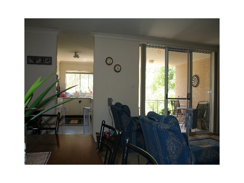 18/103 Flora Street, Sutherland NSW 2232