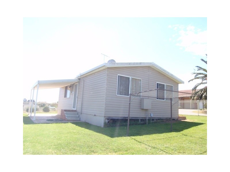 5 Quigg Place, Orchard Hills NSW 2748