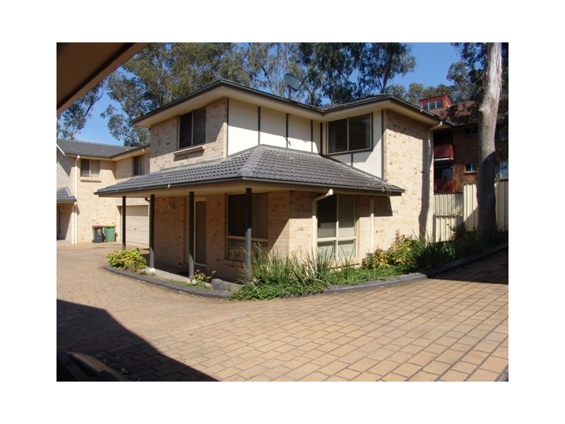 2/67 Park Avenue, Kingswood NSW 2747