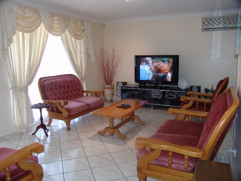 Claremont Meadows NSW 2747