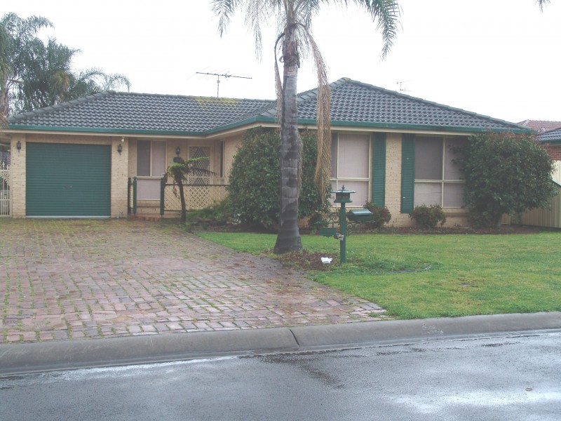 6 Harrier Place, Claremont Meadows NSW 2747