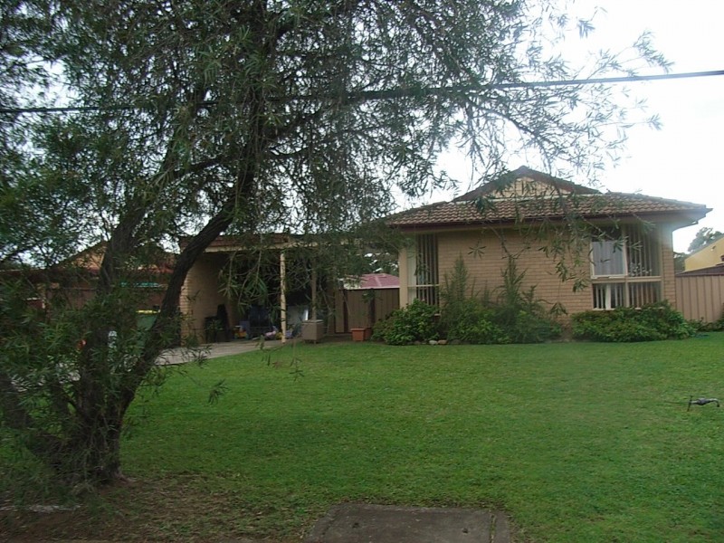 8 Tenison Avenue, Cambridge Park NSW 2747