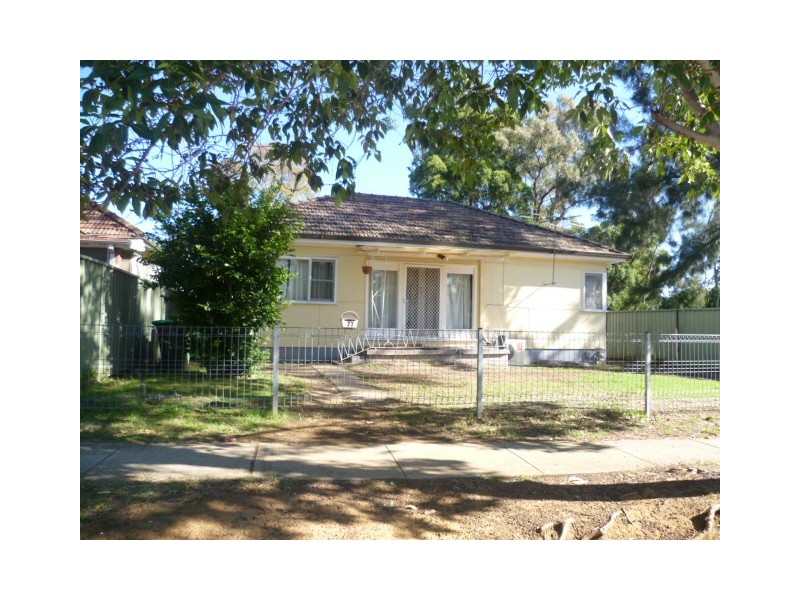 77 Sydney Street, Oxley Park NSW 2760