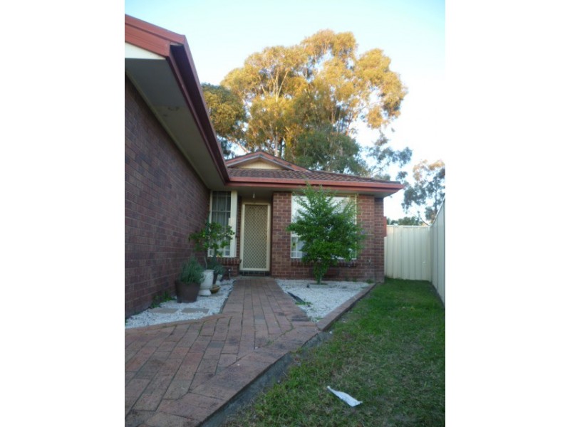 2/11 Chausson Place, Cranebrook NSW 2749