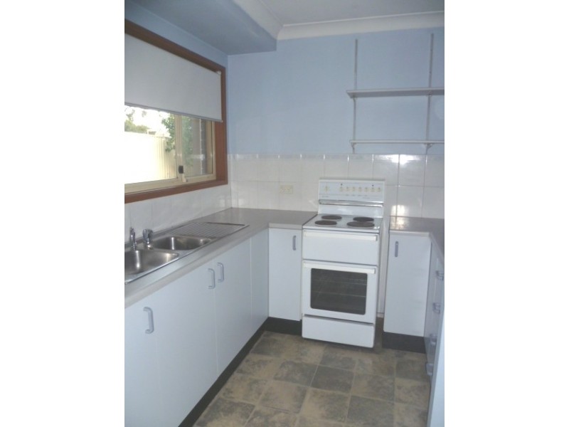 2/11 Chausson Place, Cranebrook NSW 2749