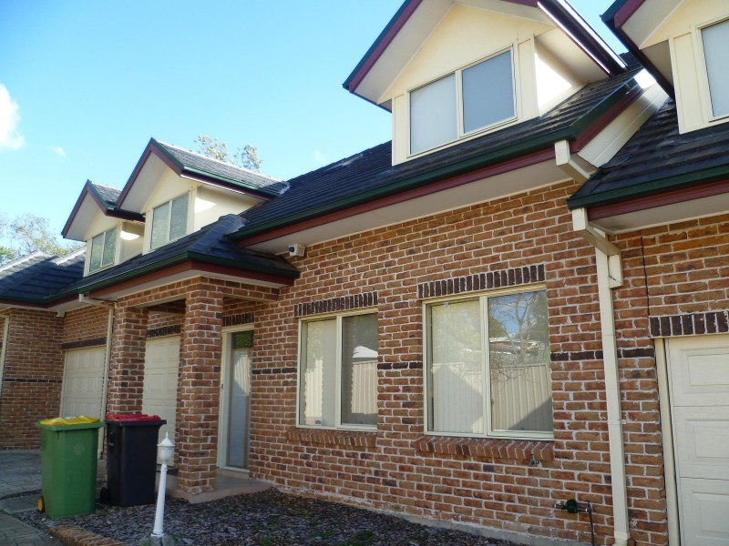 2/4 Cronin Street, Penrith NSW 2750