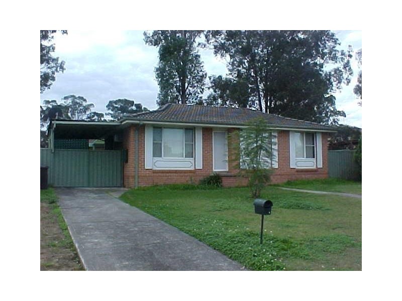 5 Pioneer Grove, Werrington County NSW 2747