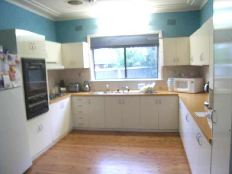 48 Barry Street, Cambridge Park NSW 2747