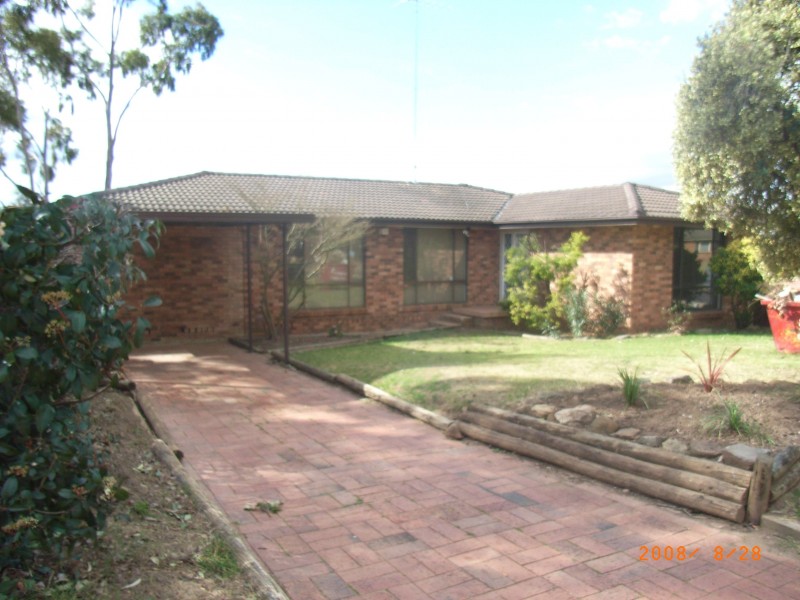 19 Stoke Crescent, South Penrith NSW 2750