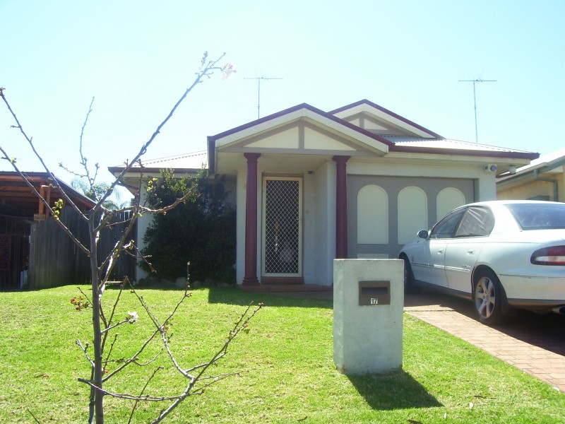 17 Hillside Circuit, Cranebrook NSW 2749