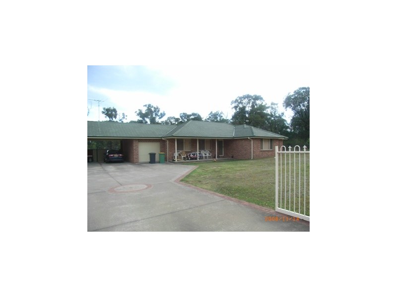 2/82 Lansdowne Road, Orchard Hills NSW 2748