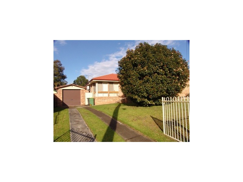 16 Edward Street, Kingswood NSW 2747