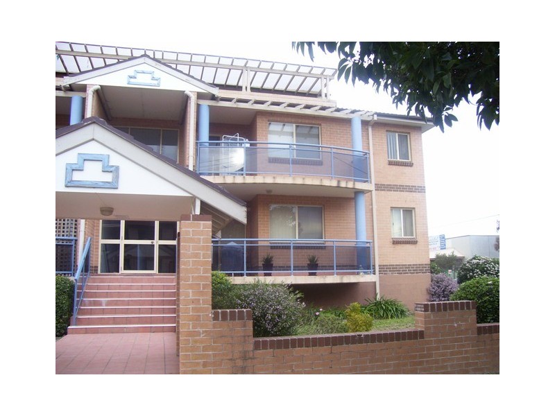 2/22 Dent Street, Penrith NSW 2750