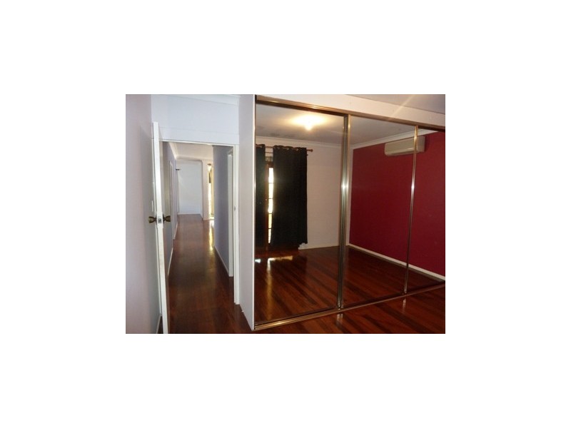 65 Raven Street, Camp Hill QLD 4152