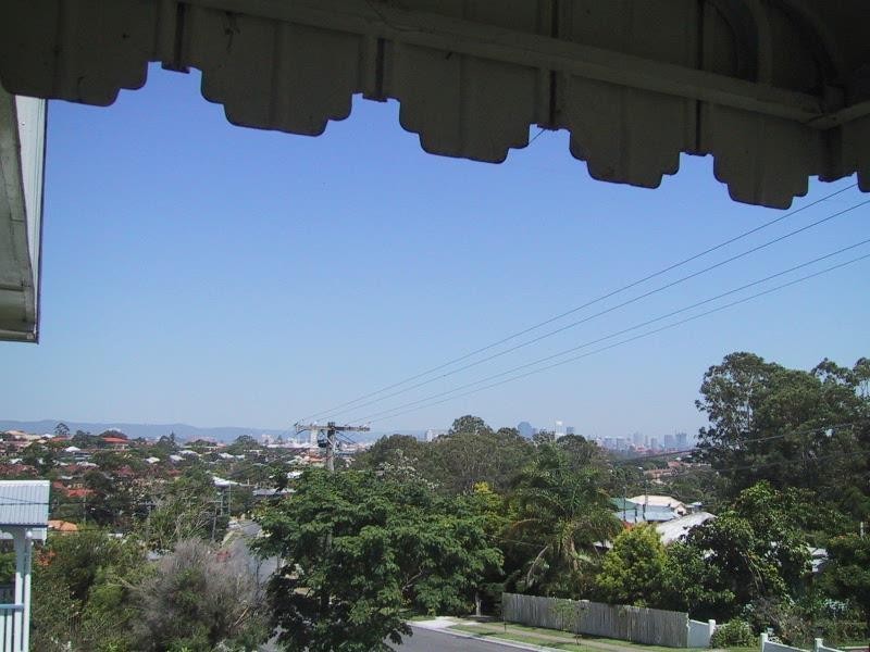 19 Newman Ave, Camp Hill QLD 4152