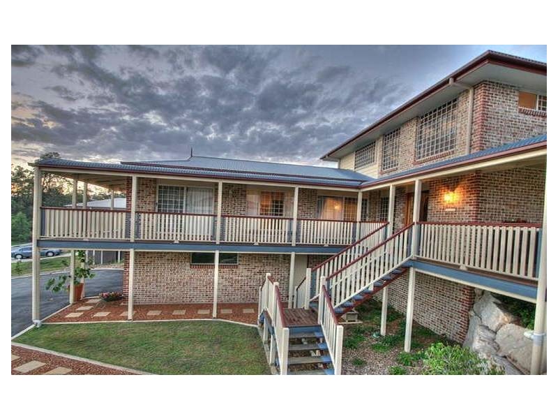 19 Laurina Cr, Mcdowall QLD 4053