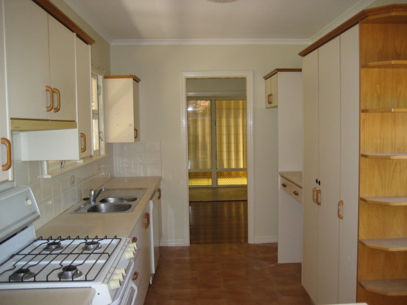 19 Noble St, Camp Hill QLD 4152