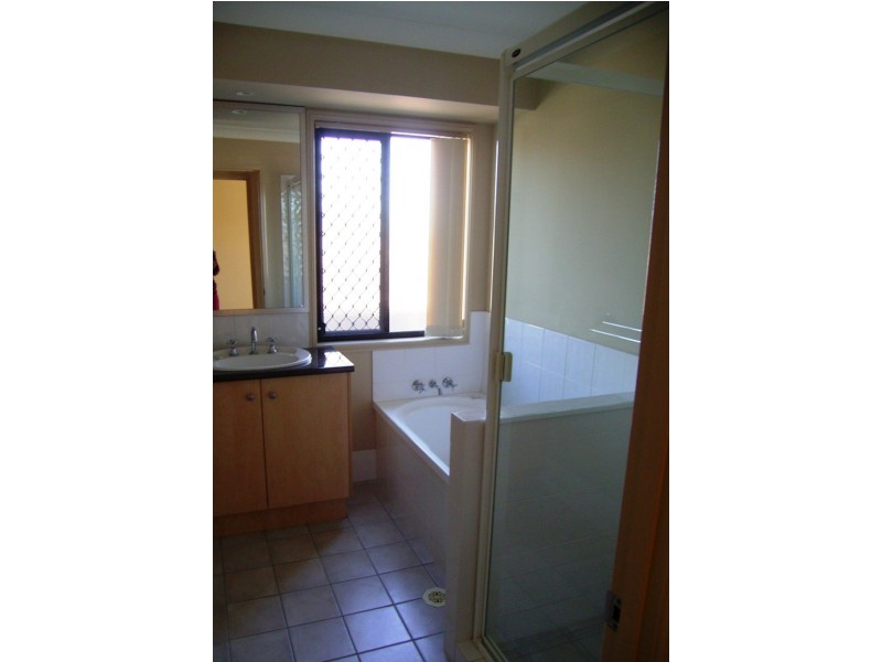 34 Ross Place, Wakerley QLD 4154