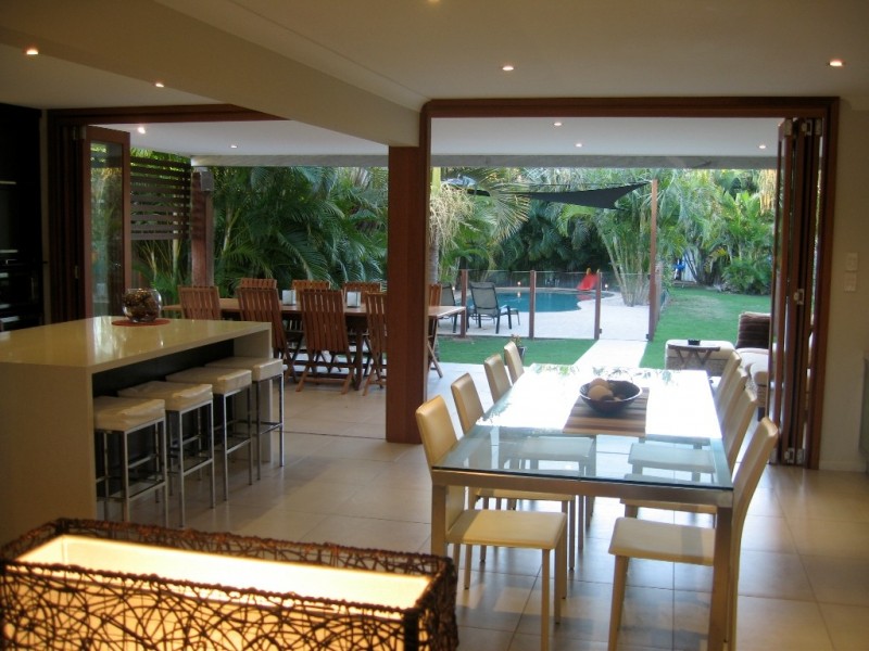 17 Glenora Street, Wynnum QLD 4178