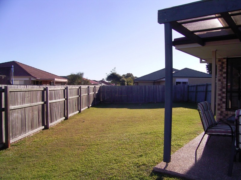 17 Virginia Place, Wynnum West QLD 4178