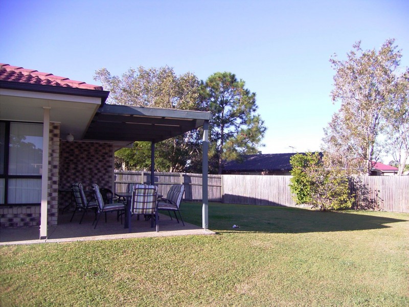 17 Virginia Place, Wynnum West QLD 4178