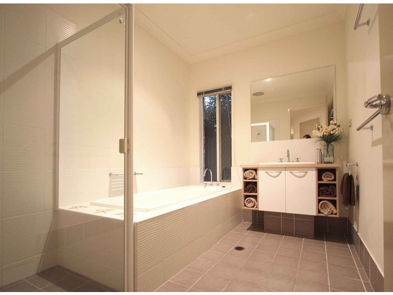 Warner QLD 4500