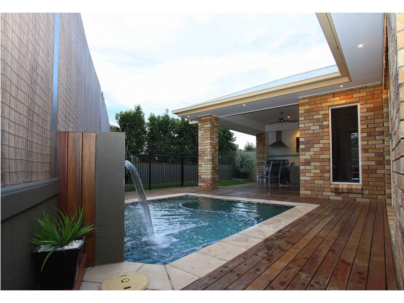 Warner QLD 4500