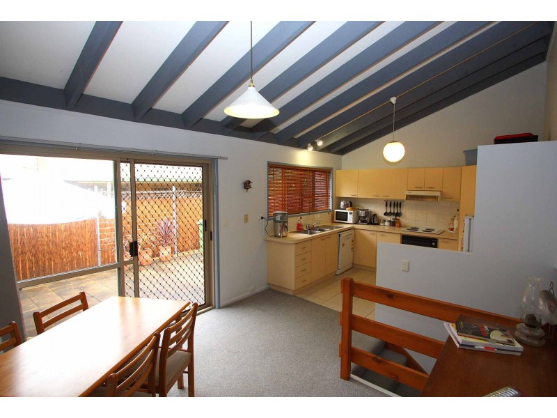 Arana Hills QLD 4054