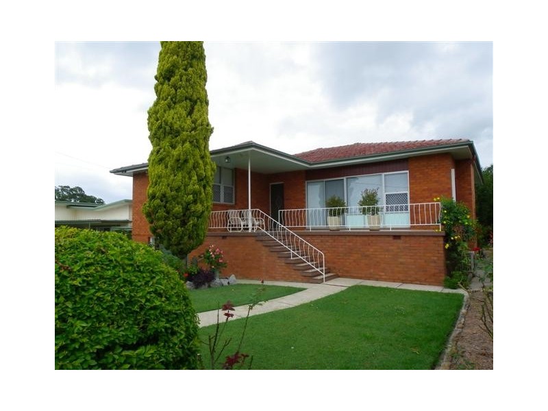 1 Fox Crescent, Wauchope NSW 2446