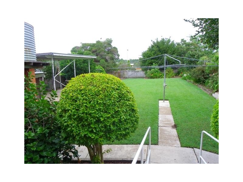 1 Fox Crescent, Wauchope NSW 2446