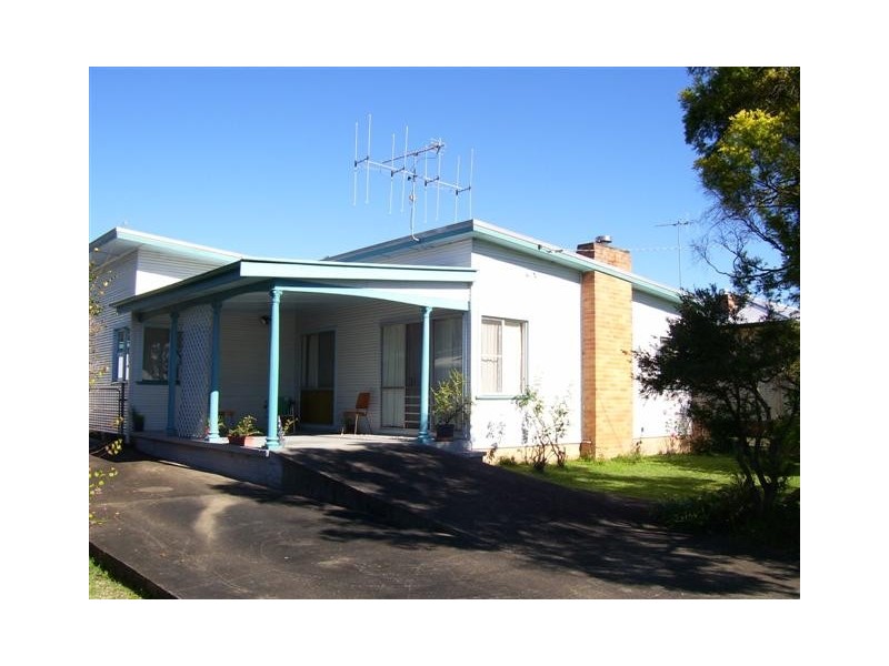 32 JOHNSTON STREET, Wauchope NSW 2446