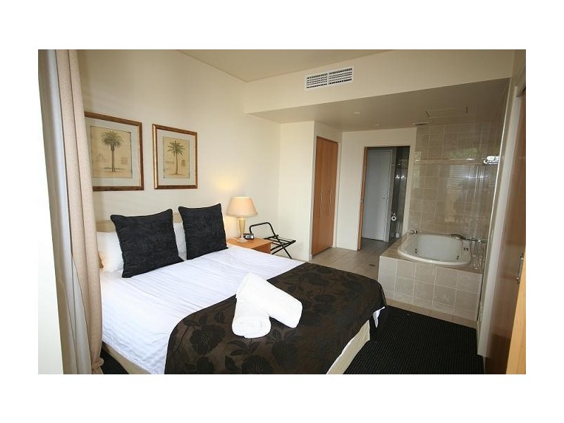 32 Hastings Street, Noosa Heads QLD 4567