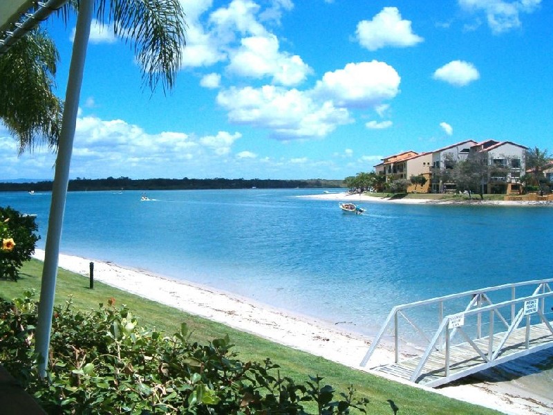 1 Barbados Court – Noosa Sound, Noosa Heads QLD 4567