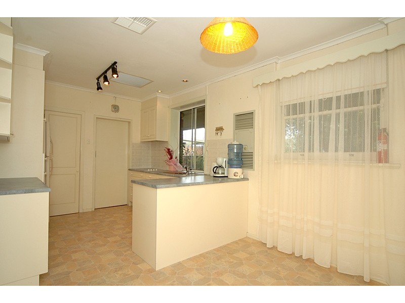 2A Emily Ave, Clapham SA 5062