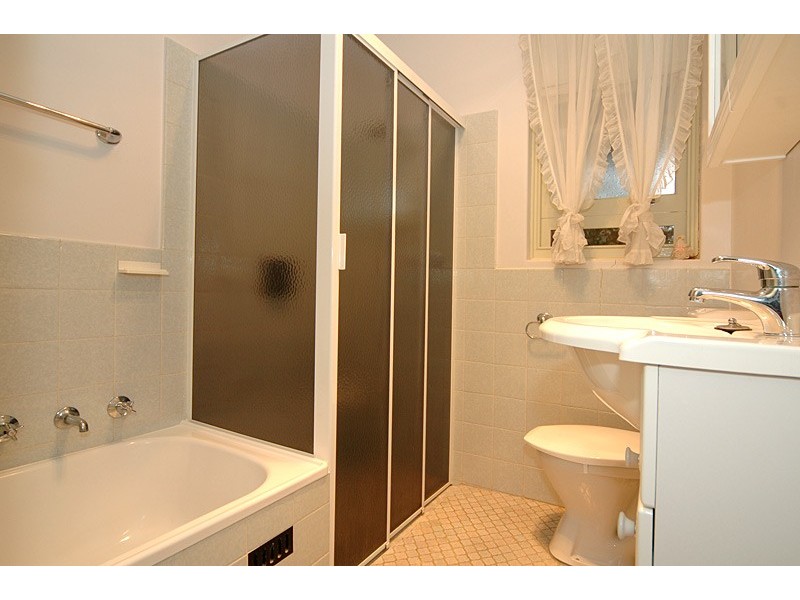 2A Emily Ave, Clapham SA 5062