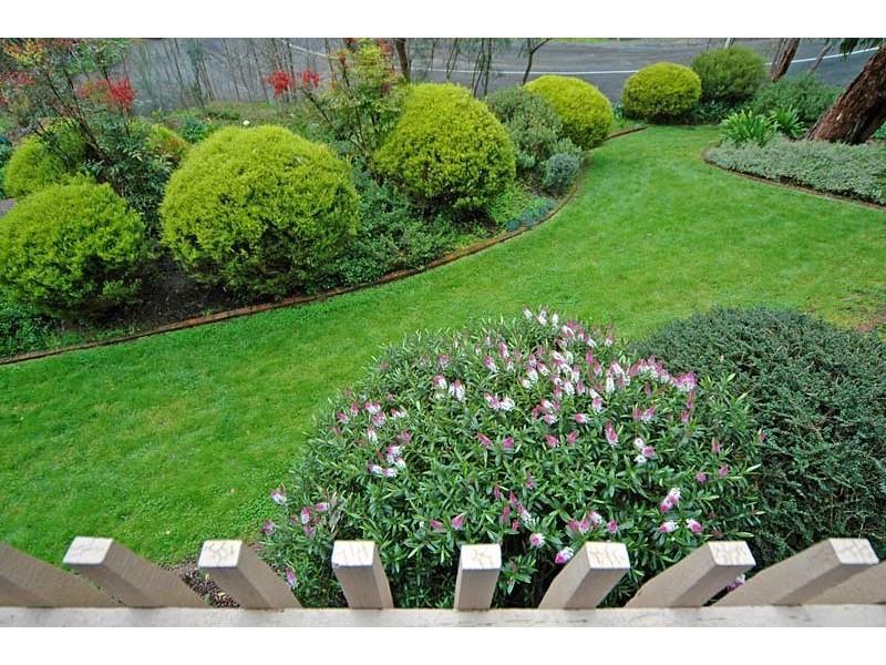 76 Gleneagles Road, Mount Osmond SA 5064