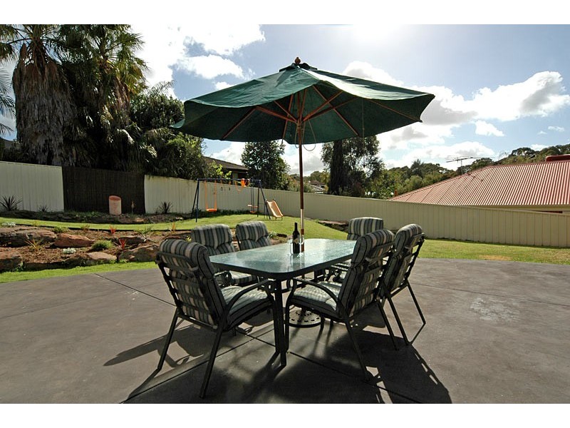 10 Estate Drive, Flagstaff Hill SA 5159