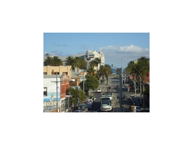 3/102 Barkly Street, St Kilda VIC 3182