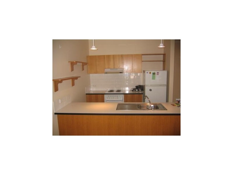 1/2 Moore Street, Southbank VIC 3006