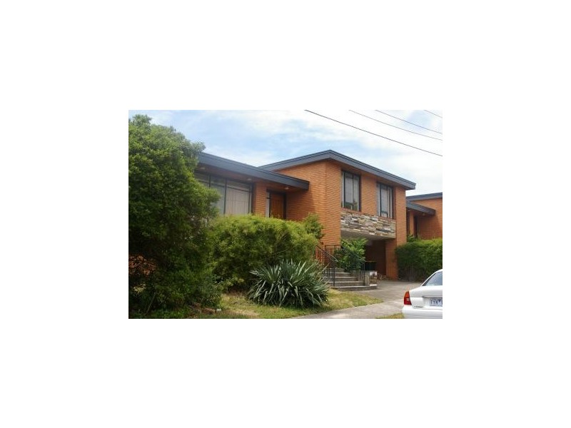 1/8 Alexandra Avenue, St Kilda East VIC 3183