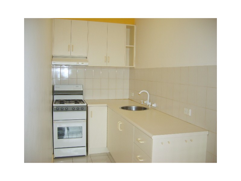 4/18 Nightingale Street, St Kilda East VIC 3183