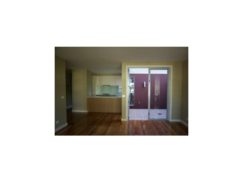 12 Lynott Street, St Kilda VIC 3182