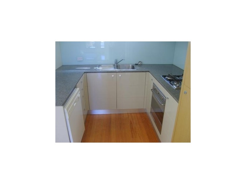 13/97 Cruikshank Street, Port Melbourne VIC 3207