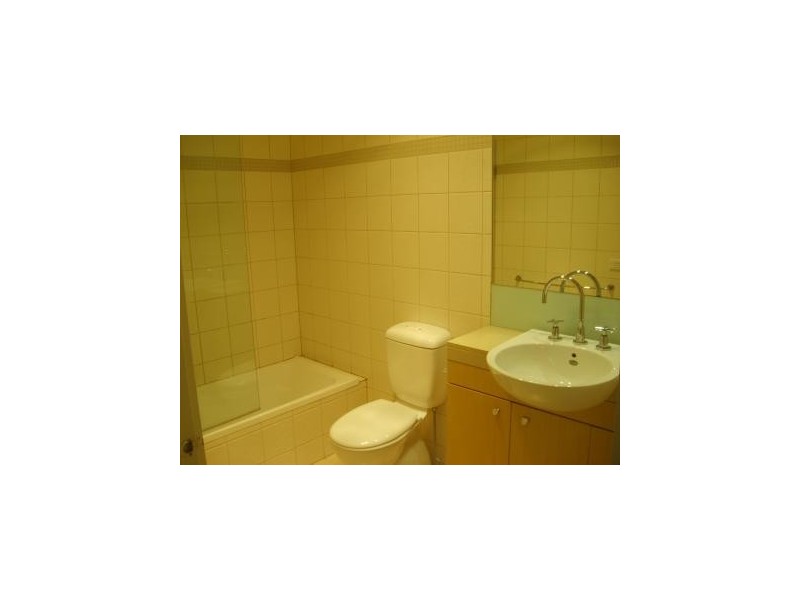 13/97 Cruikshank Street, Port Melbourne VIC 3207